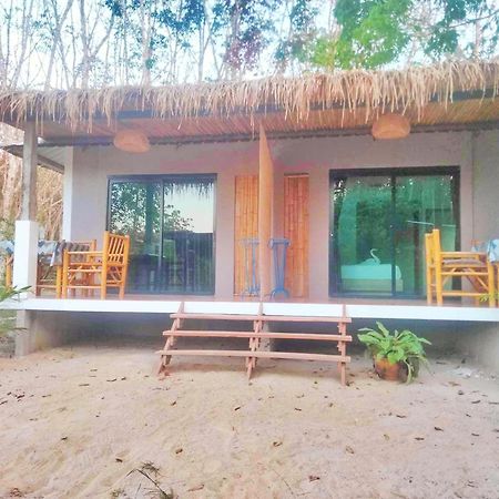 Phurin Thara Resort Ko Lanta Екстериор снимка