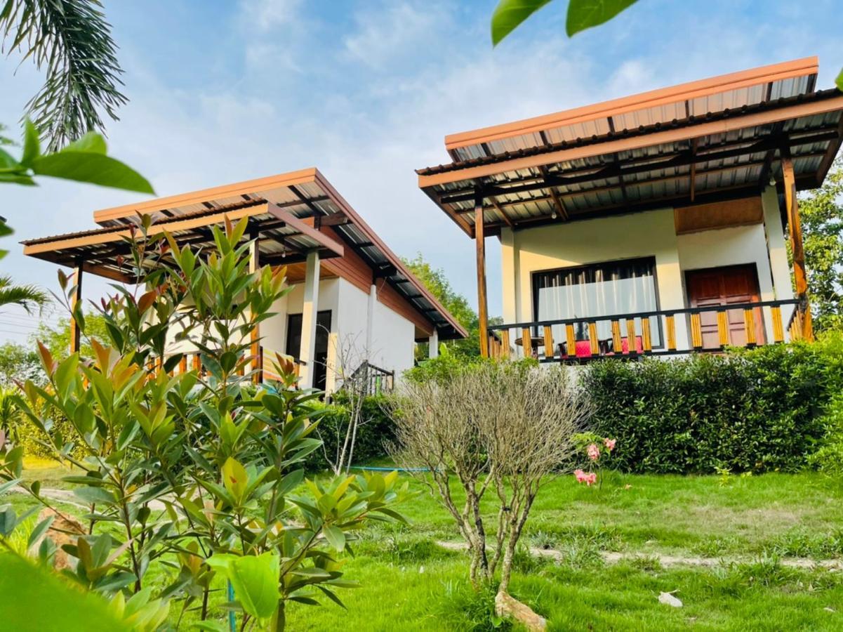 Phurin Thara Resort Ko Lanta Екстериор снимка