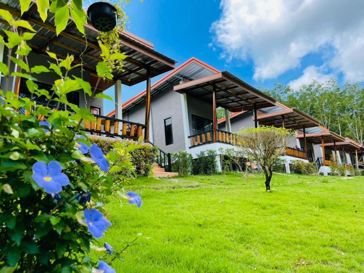 Phurin Thara Resort Ko Lanta Екстериор снимка