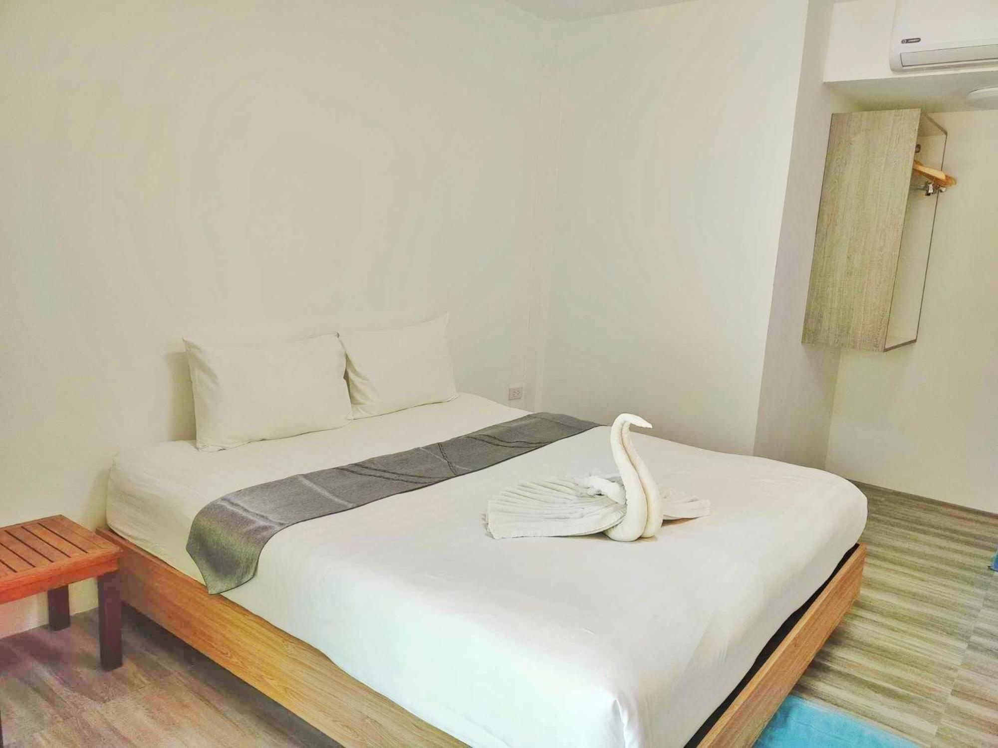 Phurin Thara Resort Ko Lanta Екстериор снимка